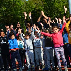 Toute la journée du 19 avril, le stade Louis Dolly a résonné des foulées et des cris d'encouragement des élèves d'élémentaire de Villejuif venus participer à la traditionnelle Course d'Endurance scolaire.