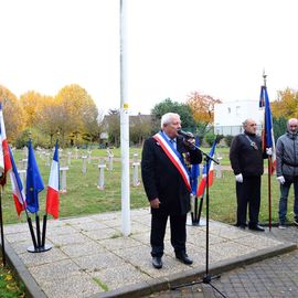 Plusieurs semaines d'évènement autour de la Grande Guerre, pour finir autour du 11 novembre par un grand week-end de commémoration autour d'expositions, concerts, ...