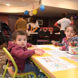 Villejuif célèbrait le samedi 20 novembre la Journée internationale des Droits de l’enfant.A cette occasion, le Maire a rencontré les associations qui œuvrent au quotidien sur le sujet et les familles villejuifoises et a rappelé l’importance de cette journée.