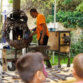 Vous étiez plusieurs milliers à parcourir les différents espaces thématiques du Forum de Rentrée, pour profiter des démonstrations et animations gratuites, et pour aller à la rencontre des 130 associations et clubs sportifs et des 20 services municipaux présents pour vous présenter leurs activités, On espère que chacun a pu trouver son bonheur pour s'épanouir cette année !