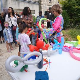 Vous étiez plusieurs milliers à parcourir les différents espaces thématiques du Forum de Rentrée, pour profiter des démonstrations et animations gratuites, et pour aller à la rencontre des 130 associations et clubs sportifs et des 20 services municipaux présents pour vous présenter leurs activités, On espère que chacun a pu trouver son bonheur pour s'épanouir cette année !