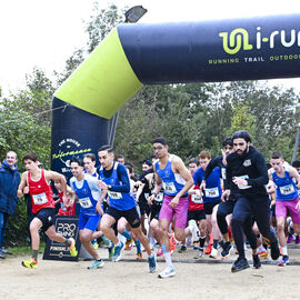 Malgré la pluie et un parc des Hautes-Bruyères détrempé, vous étiez encore plus nombreux que les 2 années précédentes sur les diverses courses à pied de la La Corrida de Villejuif: 5km, 10km, marche, courses scolaires et des familles... Bravo pour les performances, la bonne humeur et l'ambiance aux participants, aux bénévoles, à la photographe, aux clubs organisateurs et aux sponsors! [photo Lucile Cubin]