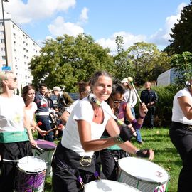 2 journées de fête, en centre-ville et au pied de la tour du 44 Jean Mermoz, organisées par le Théâtre Romain Rolland et la Ville.Un moment de féérie qui s'est aussi cette année installé en cœur de quartier pour permettre à tous d’admirer les prouesses des acrobates ![Photos Lucile Cubin]