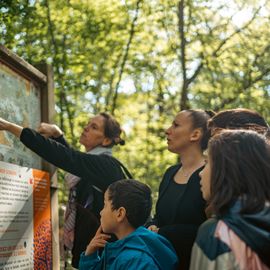 Pendant les vacances de printemps, les petits Villejuifois ont pu profiter de séjour au grand air: Nature et vie médiévale en Bourgogne pour les 6-11 ans et Nature et ferme en Seine-et-Marne pour les 4-6 ans.[photos Anja Simonet / Xiwen Wang]