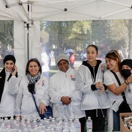 Avec près de 800 coureur·se·s et marcheur·se·s le matin et autant de jeunes et de familles l'après-midi, cette 34e édition a été de nouveau un événement sportif majeur à Villejuif et une journée de fête dans le parc des hautes-Bruyères baigné par le soleil d'automne !