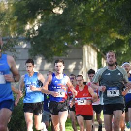 Une grande fête du sport avec près de 1500 coureur·se·s sur les 5/10km, courses jeunes et familles.Les vainqueurs des 10km ont battu le record de l'épreuve, avec la 8e meilleure performance mondiale chez les femmes!1700 euros ont été reversés à l’association Une maison au cœur de la vie, qui vient en aide aux familles dont les enfants sont hospitalisés à l’Institut Gustave-Roussy. Un grand merci aux 150 bénévoles, aux associations villejuifoises, et à tous les services de la ville.[Photos ©Anja Simonet / ©Raphaël Garnier]