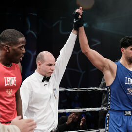 Déjà la 6e édition du Villejuif Boxing Show. Une soirée de qualité cette année encore avec des combats de haut niveau national et international en boxe anglaise et boxe pieds-poings. [photos Sylvie Grima / Lucile Cubin]