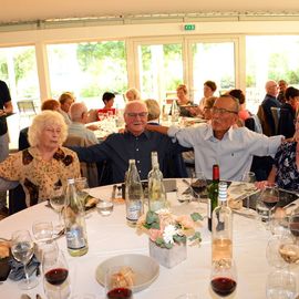 Les Seniors villejuifois à la découverte de Giverny : la fondation Claude Monet, son manoir normand et ses jardins, avant un déjeuner-dansant au Moulin de Fourges.