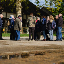 2 excursions étaient organisées pour nos seniors dans les Yvelines à la découverte à la Bergerie nationale de Rambouillet, sa ferme, ses élevages de moutons Mérinos élevés sur le site depuis 1786… Une visite agrémentée bien sûr d'un repas convivial en musique ![photos Sylvie Grima]