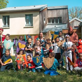 Pendant les vacances de printemps, les petits Villejuifois ont pu profiter de séjour au grand air: Nature et vie médiévale en Bourgogne pour les 6-11 ans et Nature et ferme en Seine-et-Marne pour les 4-6 ans.[photos Anja Simonet / Xiwen Wang]