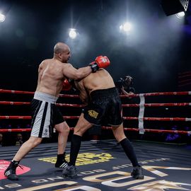 Une 4e édition du VBS qui met à l'honneur les femmes avec 3 combats féminin en boxe anglaise et pieds-poings.[Photos Lucile Cubin - Alex Bonnemaison - Sylvie Grima - Direction de la Communication]