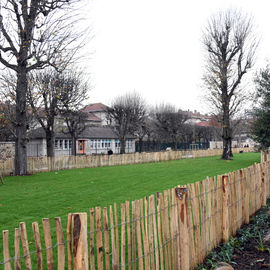 Samedi 23 novembre ont été inaugurés le jardin municipal des Plantes, nouveau parc de 3200m2 avenue de la République, et la Maison de la Nature, rue René Hamon.