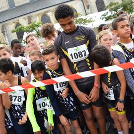 De la Pouss'jeunes à la marche/course "Pitchounes", en passant par les courses scolaires, les enfants ont mis le feu au bitume !