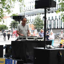 Un Villejui'fêtes spécial cette année, en raison des mesures sanitaires: une déambulation musicale avec un DJ dans tous les quartiers pour faire la fête depuis sa fenêtre ou son trottoir.