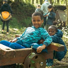 Pendant les vacances de printemps, les petits Villejuifois ont pu profiter de séjour au grand air: Nature et vie médiévale en Bourgogne pour les 6-11 ans et Nature et ferme en Seine-et-Marne pour les 4-6 ans.[photos Anja Simonet / Xiwen Wang]