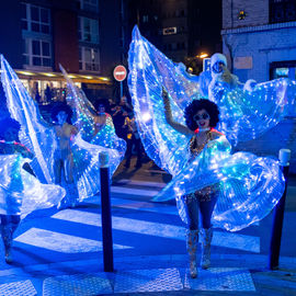 Retour en images sur le Marché de Noël en centre-ville samedi et dimanche, avec ses nombreuses animations organisées par la Ville et l'association Les commerçants de Villejuif: fanfares, Père Noël, cracheurs de feu, spectacle lumineux...[photos Xiwen Wang / Direction de la communication]