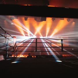 Revivez en images cette 3e édition du prestigieux gala de boxe, du ring aux coulisses.