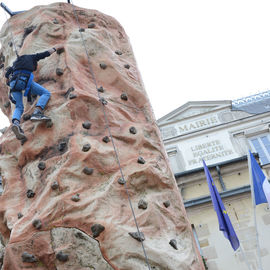 30e édition de la Corrida de Villejuif avec 2 courses adultes et 5 courses enfants.L'intégralité des photos des courses adultes sur https://t.co/T5aKXuC3KB