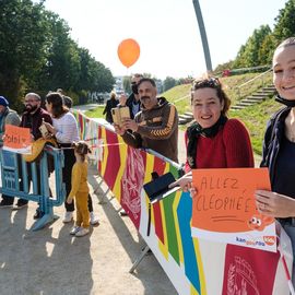 Une grande fête du sport avec près de 1500 coureur·se·s sur les 5/10km, courses jeunes et familles.Les vainqueurs des 10km ont battu le record de l'épreuve, avec la 8e meilleure performance mondiale chez les femmes!1700 euros ont été reversés à l’association Une maison au cœur de la vie, qui vient en aide aux familles dont les enfants sont hospitalisés à l’Institut Gustave-Roussy. Un grand merci aux 150 bénévoles, aux associations villejuifoises, et à tous les services de la ville.[Photos ©Anja Simonet / ©Raphaël Garnier]