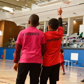 Le service des Sports de la Ville organisait cette semaine un tournoi de football autour de l’Égalité et de la Fraternité. L’occasion pour les enfants de tester leurs aptitudes sportives et leurs valeurs républicaines. [Photos Lucile Cubin]