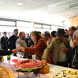 Le festival de rentrée littéraire de Villejuif, tout public et mêlant littérature et bande dessinée, avec une trentaine d'auteurs, confirmés ou invités pour leur premier roman.