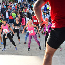 Un plateau élite relevé sur le 10km couru en moins de 29mn, de nombreux coureurs et marcheurs amateurs sur le 10, le 5 et le Run'N'Bike, et la relève déjà assurée avec les courses des jeunes l'après-midi!