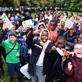 Le 9 mai, les collégiens ont couru dans le parc des Hautes Bruyères au profit de l'association Action Contre la Faim.Les élèves devaient rechercher des parrains (familles, voisins, proches, etc) qui les sponsorisent pour la course, en fonction du nombre de tours effectués!