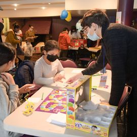 Villejuif célèbrait le samedi 20 novembre la Journée internationale des Droits de l’enfant.A cette occasion, le Maire a rencontré les associations qui œuvrent au quotidien sur le sujet et les familles villejuifoises et a rappelé l’importance de cette journée.