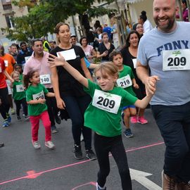 De la Pouss'jeunes à la marche/course "Pitchounes", en passant par les courses scolaires, les enfants ont mis le feu au bitume !