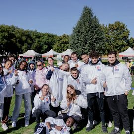 Avec près de 800 coureur·se·s et marcheur·se·s le matin et autant de jeunes et de familles l'après-midi, cette 34e édition a été de nouveau un événement sportif majeur à Villejuif et une journée de fête dans le parc des hautes-Bruyères baigné par le soleil d'automne !