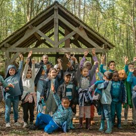 Pendant les vacances de printemps, les petits Villejuifois ont pu profiter de séjour au grand air: Nature et vie médiévale en Bourgogne pour les 6-11 ans et Nature et ferme en Seine-et-Marne pour les 4-6 ans.[photos Anja Simonet / Xiwen Wang]