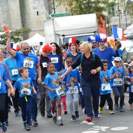 De la Pouss'jeunes à la marche/course "Pitchounes", en passant par les courses scolaires, les enfants ont mis le feu au bitume !