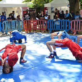 Plus de 5000 villejuifois au rendez-vous de la rentrée pour découvrir et s'inscrire aux nombreuses activités sportives, culturelles ou associatives.