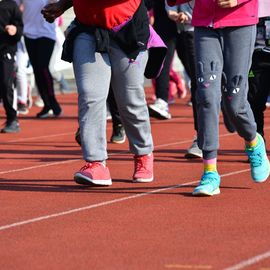 Toute la journée du 19 avril, le stade Louis Dolly a résonné des foulées et des cris d'encouragement des élèves d'élémentaire de Villejuif venus participer à la traditionnelle Course d'Endurance scolaire.