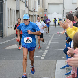 30e édition de la Corrida de Villejuif avec 2 courses adultes et 5 courses enfants.L'intégralité des photos des courses adultes sur https://t.co/T5aKXuC3KB