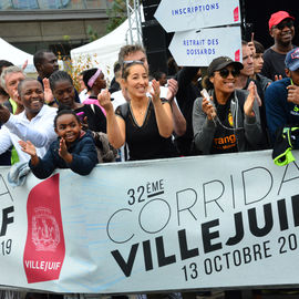 Un plateau élite relevé sur le 10km couru en moins de 29mn, de nombreux coureurs et marcheurs amateurs sur le 10, le 5 et le Run'N'Bike, et la relève déjà assurée avec les courses des jeunes l'après-midi!