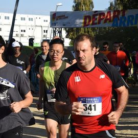 Une grande fête du sport avec près de 1500 coureur·se·s sur les 5/10km, courses jeunes et familles.Les vainqueurs des 10km ont battu le record de l'épreuve, avec la 8e meilleure performance mondiale chez les femmes!1700 euros ont été reversés à l’association Une maison au cœur de la vie, qui vient en aide aux familles dont les enfants sont hospitalisés à l’Institut Gustave-Roussy. Un grand merci aux 150 bénévoles, aux associations villejuifoises, et à tous les services de la ville.[Photos ©Anja Simonet / ©Raphaël Garnier]