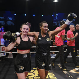 Déjà la 6e édition du Villejuif Boxing Show. Une soirée de qualité cette année encore avec des combats de haut niveau national et international en boxe anglaise et boxe pieds-poings. [photos Sylvie Grima / Lucile Cubin]