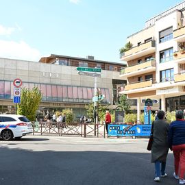 A pied, à vélo, en trottinette, en roller ou en poussette... ce dimanche 18 septembre, la Journée sans voiture a permis aux Villejuifois et Villejuifoises de tous âges de profiter des rues du centre-ville en toute sécurité et sérénité.[Photos Anja Simonet]