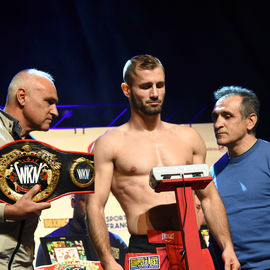 La 2e édition du gala de boxe Villejuif Boxing Show a tenu ses promesses avec des combats de grande qualité et 3 ceintures WKN remportées par les boxeurs villejuifois.