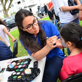 Samedi 22 juin, la jeunesse de Villejuif s'est réuni au 44 rue Jean-Mermoz autour d'un barbecue, concert, DJ, et animations pour une grande fête!