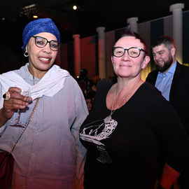 Samedi 20 janvier, toute la population de Villejuif était invitée à débuter l'année dans la convivialité autour d'un buffet, d'un moment musical et de la mise à l'honneur du monde sportif.[photos Lucile Cubin]