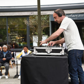 Un Villejui'fêtes spécial cette année, en raison des mesures sanitaires: une déambulation musicale avec un DJ dans tous les quartiers pour faire la fête depuis sa fenêtre ou son trottoir.