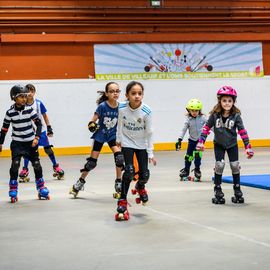 "Bien dans son corps, bien dans sa tête et bien dans sa Ville": autour de ces thématiques, du 14 au 19 novembre, Villejuif a mis en valeur le bien-être de l’enfant.De nombreuses activités étaient organisées dans toute la ville pour que les enfants puissent s’amuser, s’informer et partager un beau moment autour de leurs droits: ateliers, quizz, activités sportives, jeu de piste, chorale...