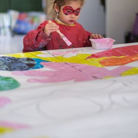 "Bien dans son corps, bien dans sa tête et bien dans sa Ville": autour de ces thématiques, du 14 au 19 novembre, Villejuif a mis en valeur le bien-être de l’enfant.De nombreuses activités étaient organisées dans toute la ville pour que les enfants puissent s’amuser, s’informer et partager un beau moment autour de leurs droits: ateliers, quizz, activités sportives, jeu de piste, chorale...