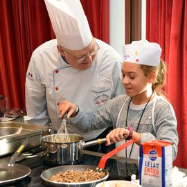 Le festival de l'alimentation et de la gastronomie pour les enfants. Des  producteurs... à l'assiette, bien manger et se dépenser : ateliers, démonstrations, dégustations...