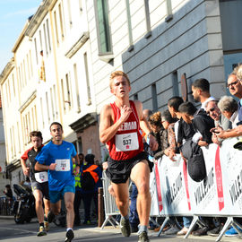 Un plateau élite relevé sur le 10km couru en moins de 29mn, de nombreux coureurs et marcheurs amateurs sur le 10, le 5 et le Run'N'Bike, et la relève déjà assurée avec les courses des jeunes l'après-midi!