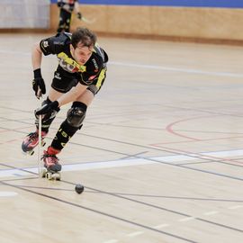Sacrés champions de France de Nationale 2 lors du dernier match de la saison, les joueurs de l'USV Roller - Rink-Hockeymontent en Nationale 1 – Elite ![Photos Alex Bonnemaison]