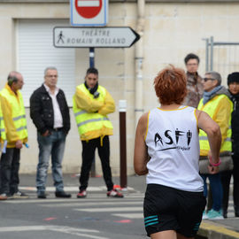 30e édition de la Corrida de Villejuif avec 2 courses adultes et 5 courses enfants.L'intégralité des photos des courses adultes sur https://t.co/T5aKXuC3KB