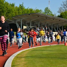 Toute la journée du 19 avril, le stade Louis Dolly a résonné des foulées et des cris d'encouragement des élèves d'élémentaire de Villejuif venus participer à la traditionnelle Course d'Endurance scolaire.